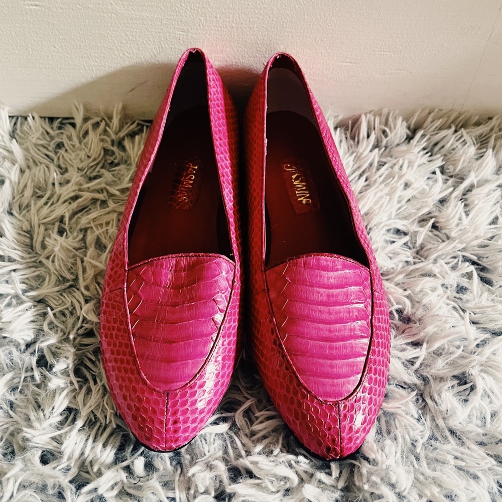 PINK VINTAGE LEATHER FLATS